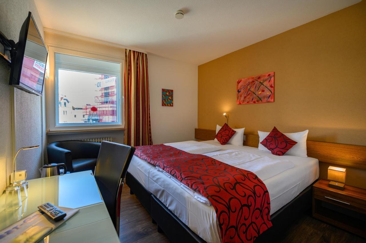 Otto'S Parkhotel Saarlouis Eksteriør billede